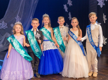 REPRESENTATIVES OF S/C "SJUZANNA" WELCOME PARTICIPANTS OF COMPETITION LATVIJAS PRINCIS UN PRINCESE