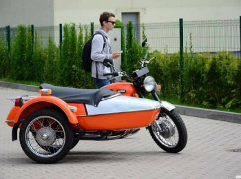 LATGALES RETRO AUTO MOTO KLUBA SALIDOJUMS  T/C "SJUZANNA" STĀVLAUKUMĀ