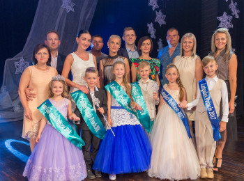 REPRESENTATIVES OF S/C "SJUZANNA" WELCOME PARTICIPANTS OF COMPETITION LATVIJAS PRINCIS UN PRINCESE